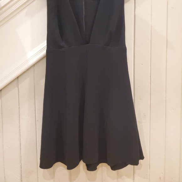 Wilfred Black Party Dress - Size 2 - Picture 2 of 3